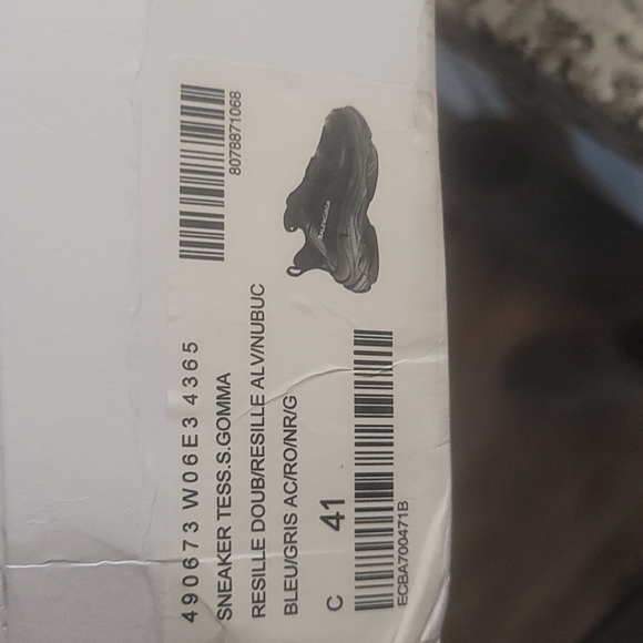 BALENCIAGA Triple S Size 41 - Picture 5 of 10